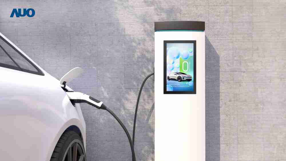 友達〝EVSE車用充電樁解決方案〞專為電動汽車充電樁設計，，具有高亮度、、、、克服戶外艱難環境的耐溫、、、耐紫外線等特性，，，並搭載散熱性及擴充性強的高效能工業電腦，，，，可實現人機互動訴求，，，如資訊顯示、、、、支付等應用