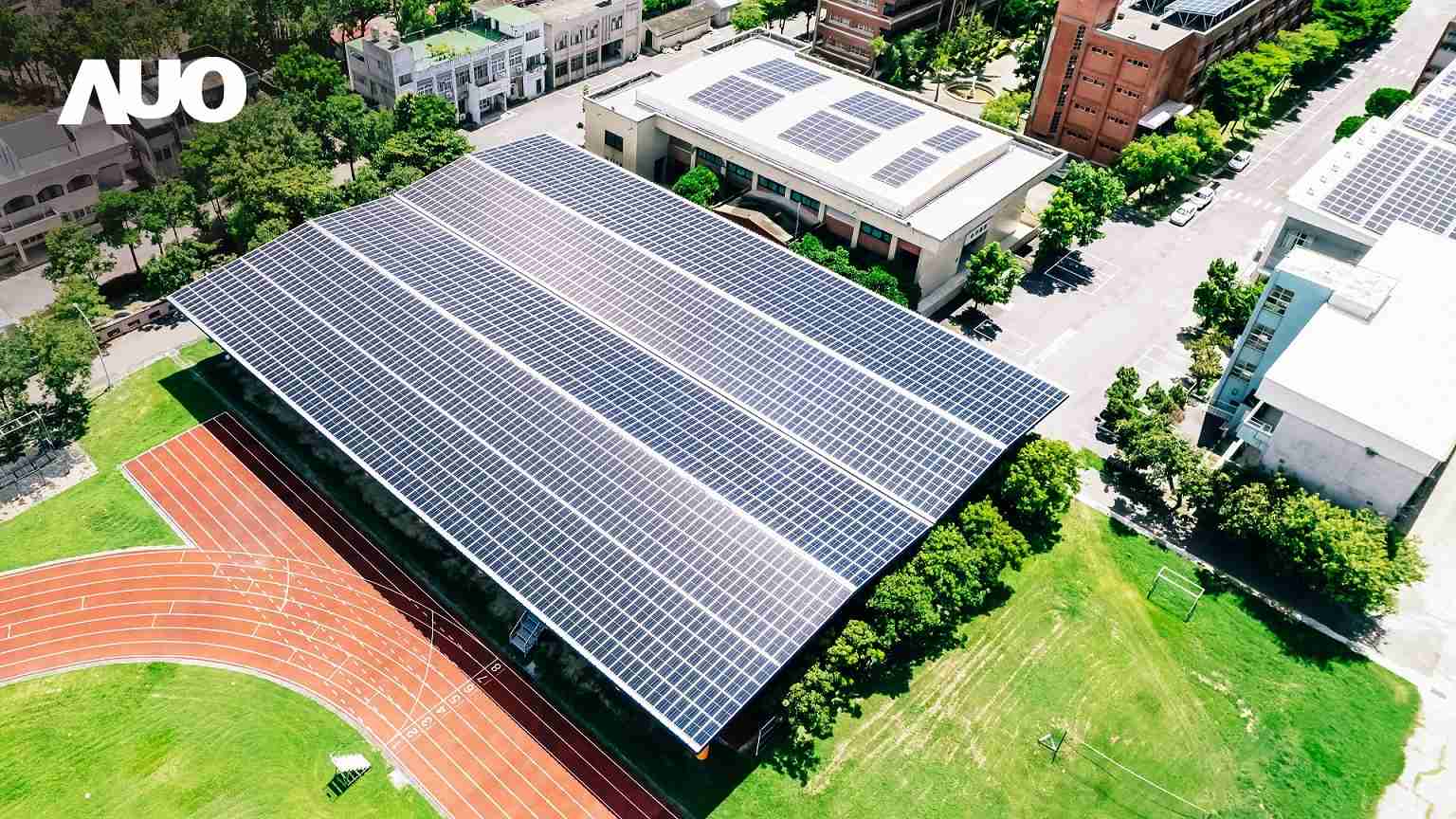 WepaySunSteel光电整合型浪板具备快速安装、、、轻量化优势,,可提升15%发电效能,,,通过国际IEC与台湾VPC认证安全、、防漏、、、耐候标准