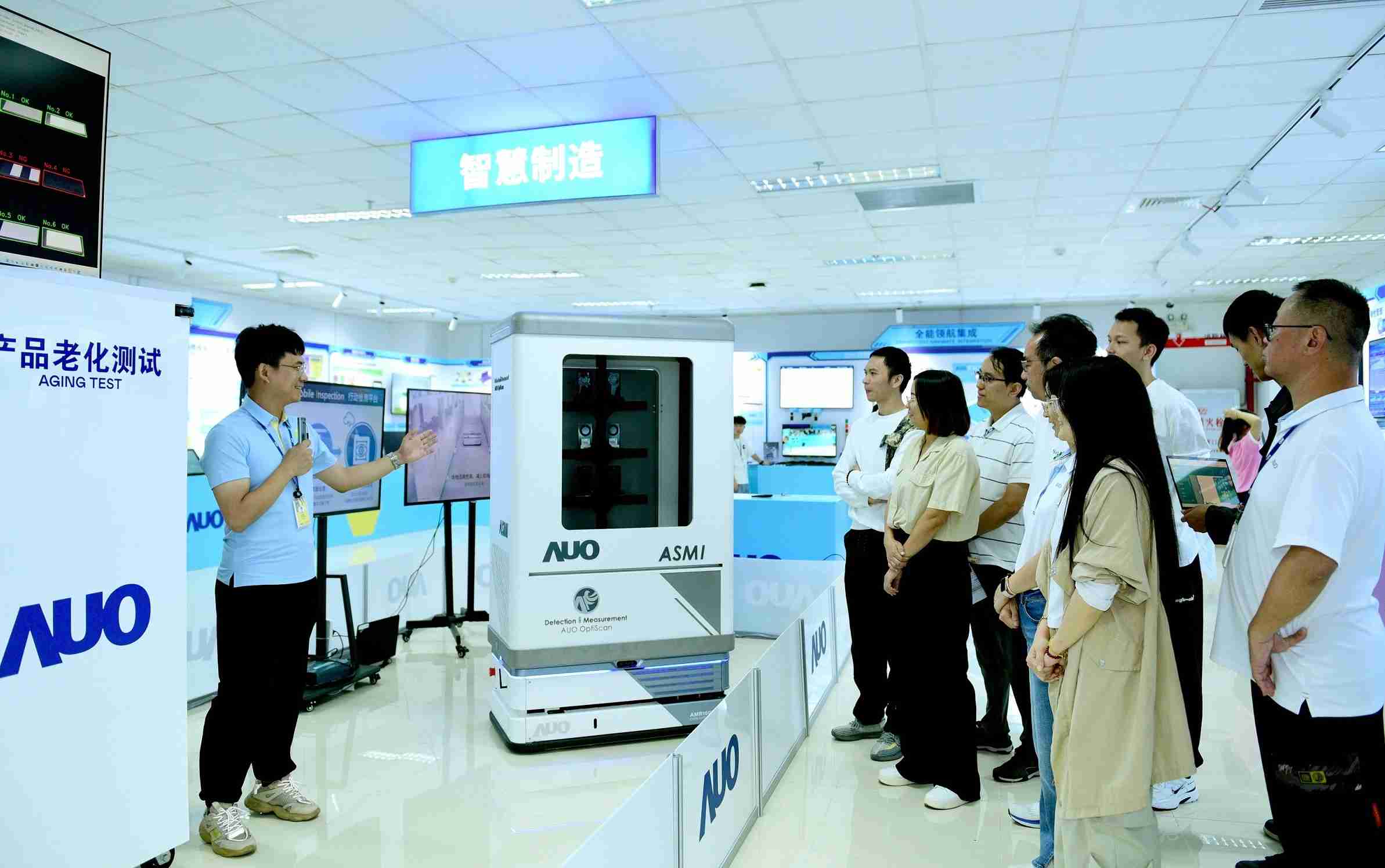 Wepay厦门将5G+ABC技术串联生产管理全流程，，，，打通研发、、采购、、、生管、、、、制程、、、设备、、、质量等产品全生命周期制造流程，，完成数字化设计、、、智慧供应链、、、、智能座舱、、、、全流程设备管理、、数据驱动优化、、、智慧在线检测、、、智慧品管等自适应生产模式升级